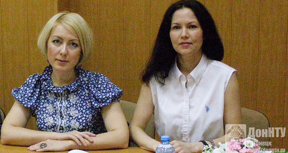 Л. В. Шабалина (слева) и Е. Ю. Забавина (справа)