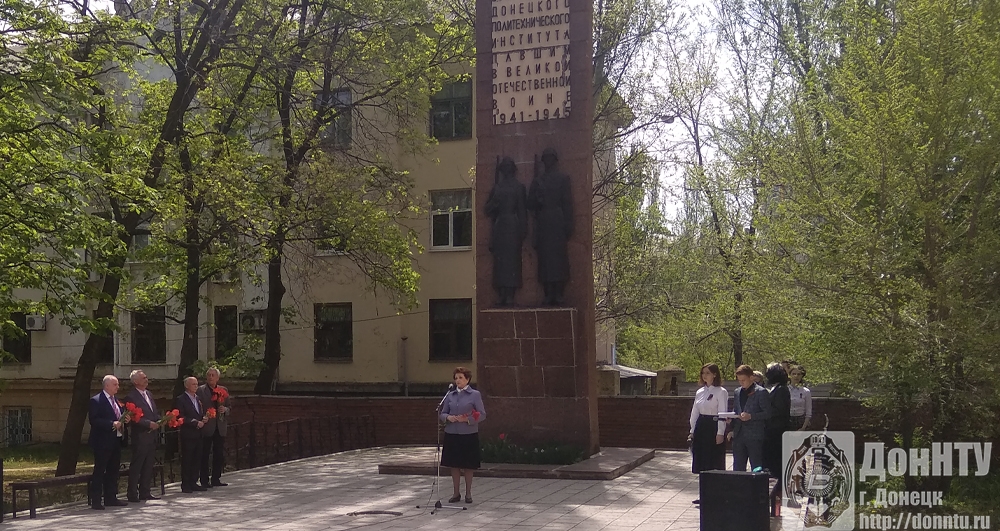 Выступает Л.Д. Ковалева