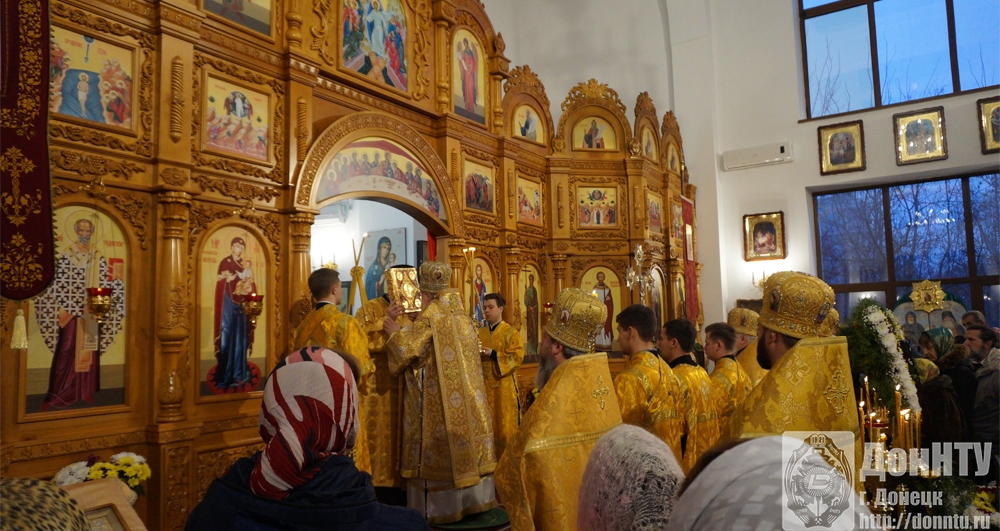 Торжественное богослужение