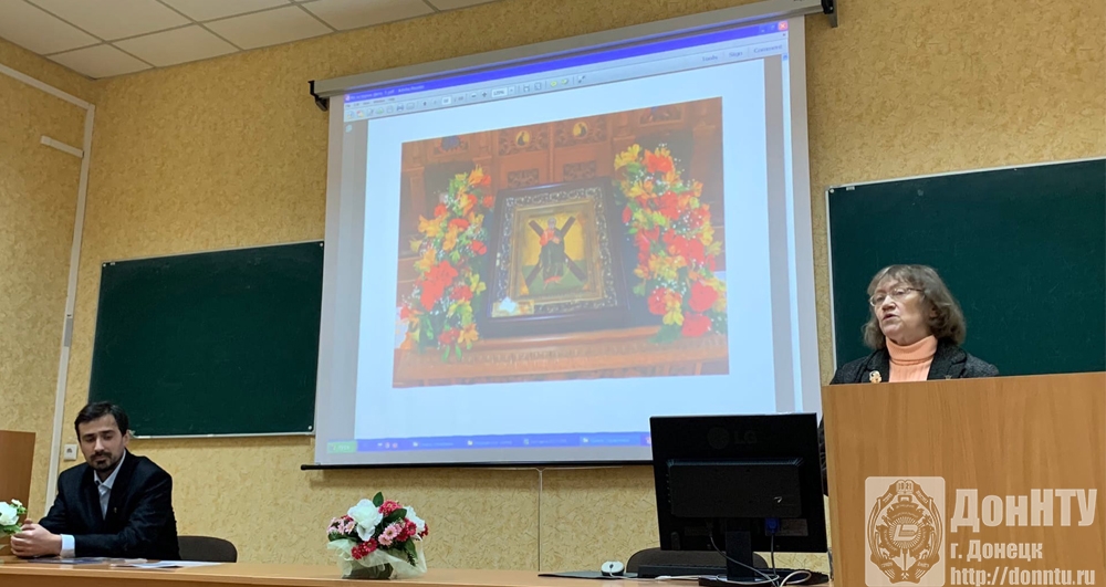 Р.В. Котельва с докладом об истории Свято-Андреевского храма