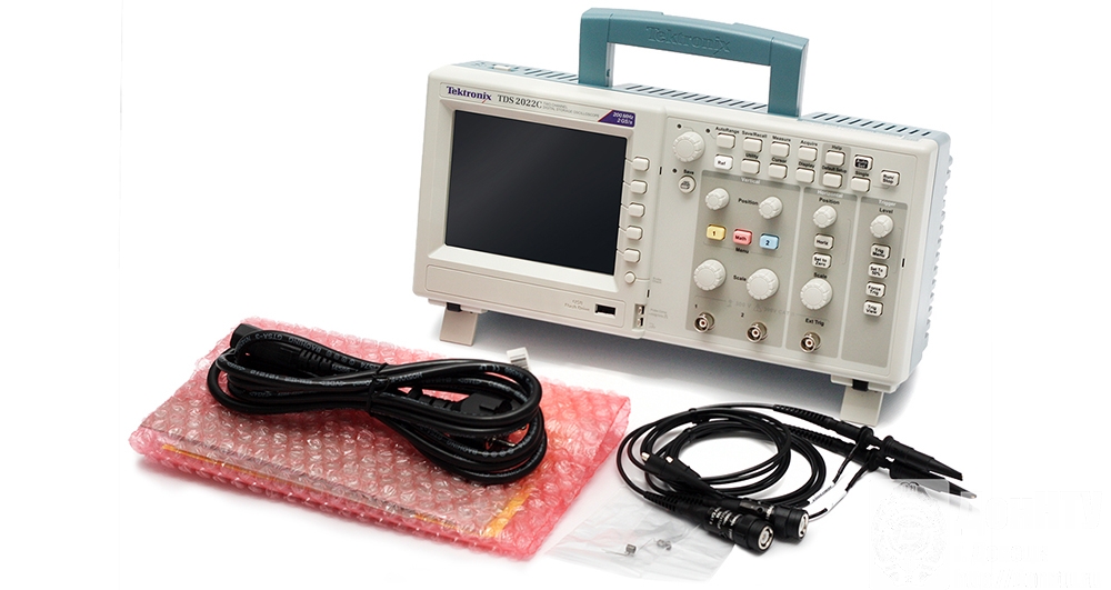 Осциллограф цифровой TDS2022C для автоматического измерения параметров электрических сетей 2
