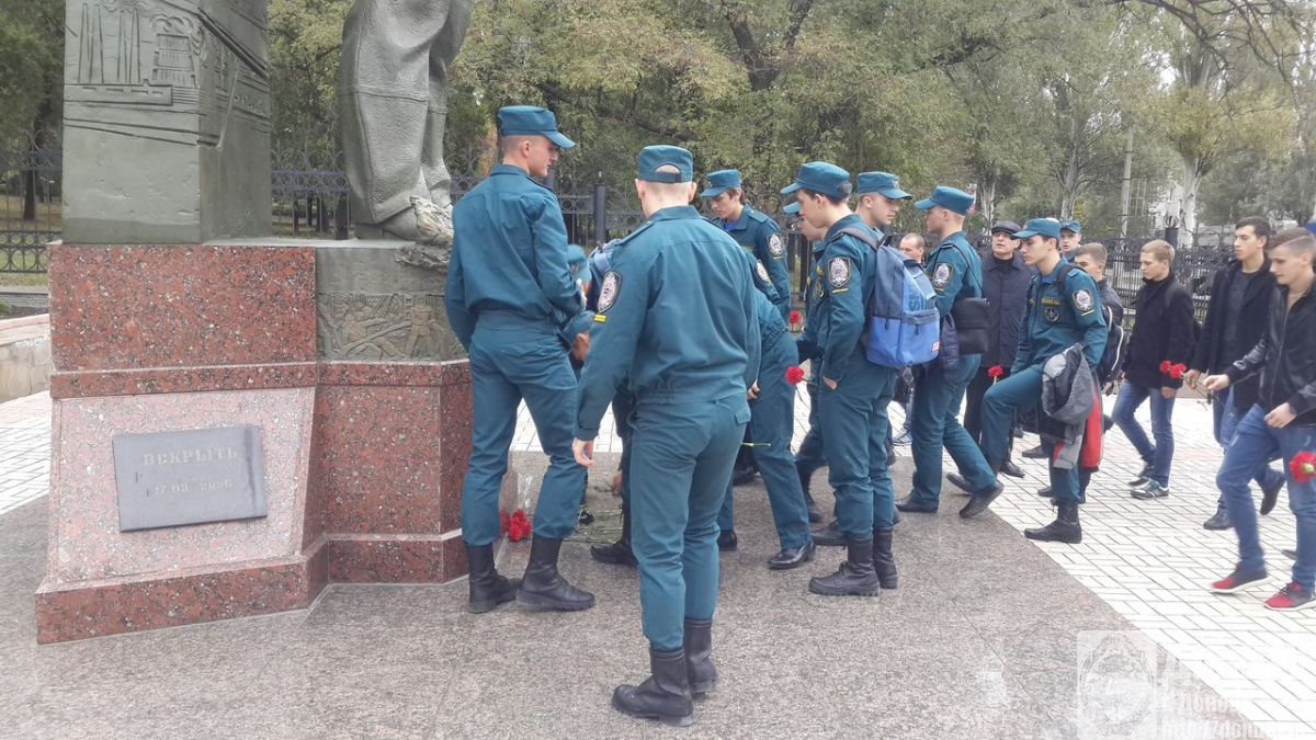 Возложение цветов