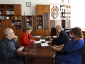 Процесс подписания договора о сотрудничестве